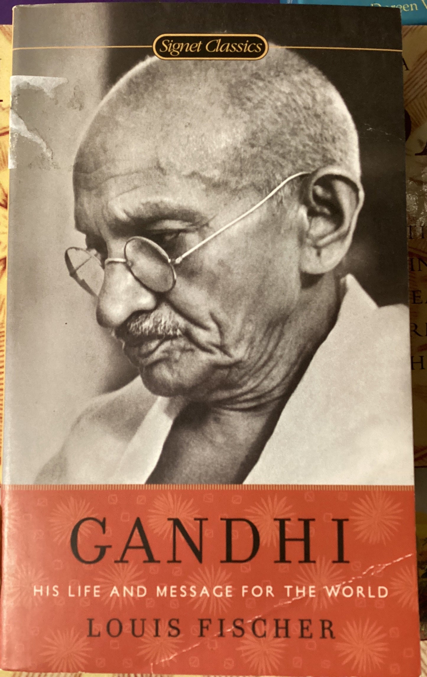 Ghandi by Louis Fischer