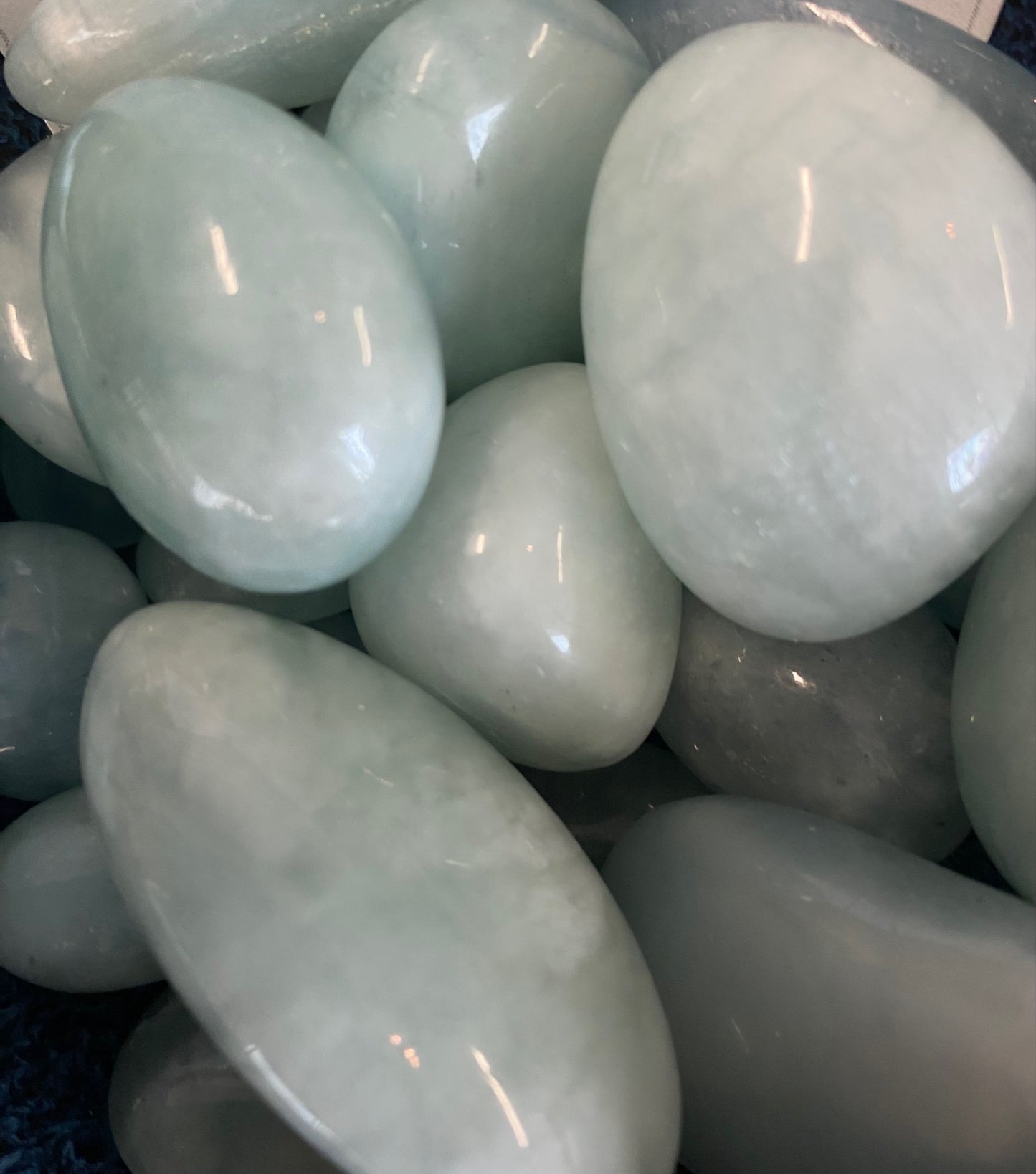 High Quality Natural Aquamarine Tumble Healing Energy