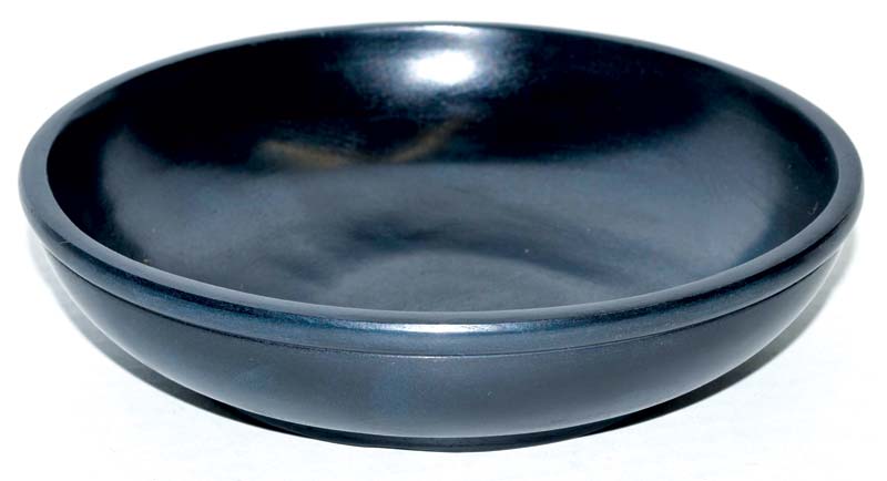 Black Stone Scrying Bowl 6"
