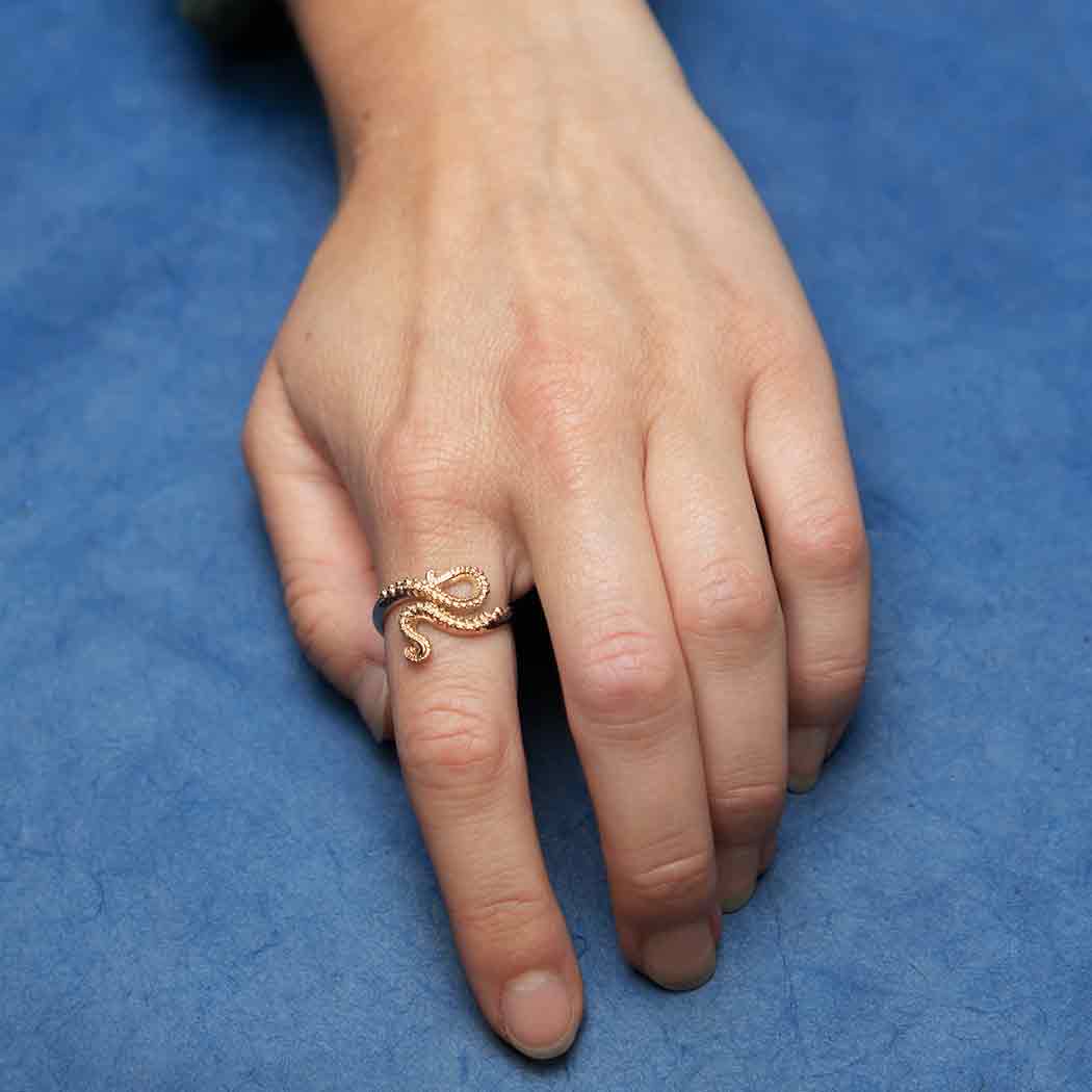 Adjustable Octopus Tentacle Ring