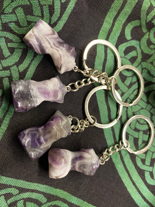 Goddess Carving Keychain Chevron Amethyst 3cm