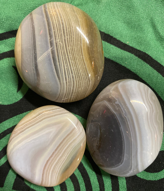 Banded Agate Palm Stone