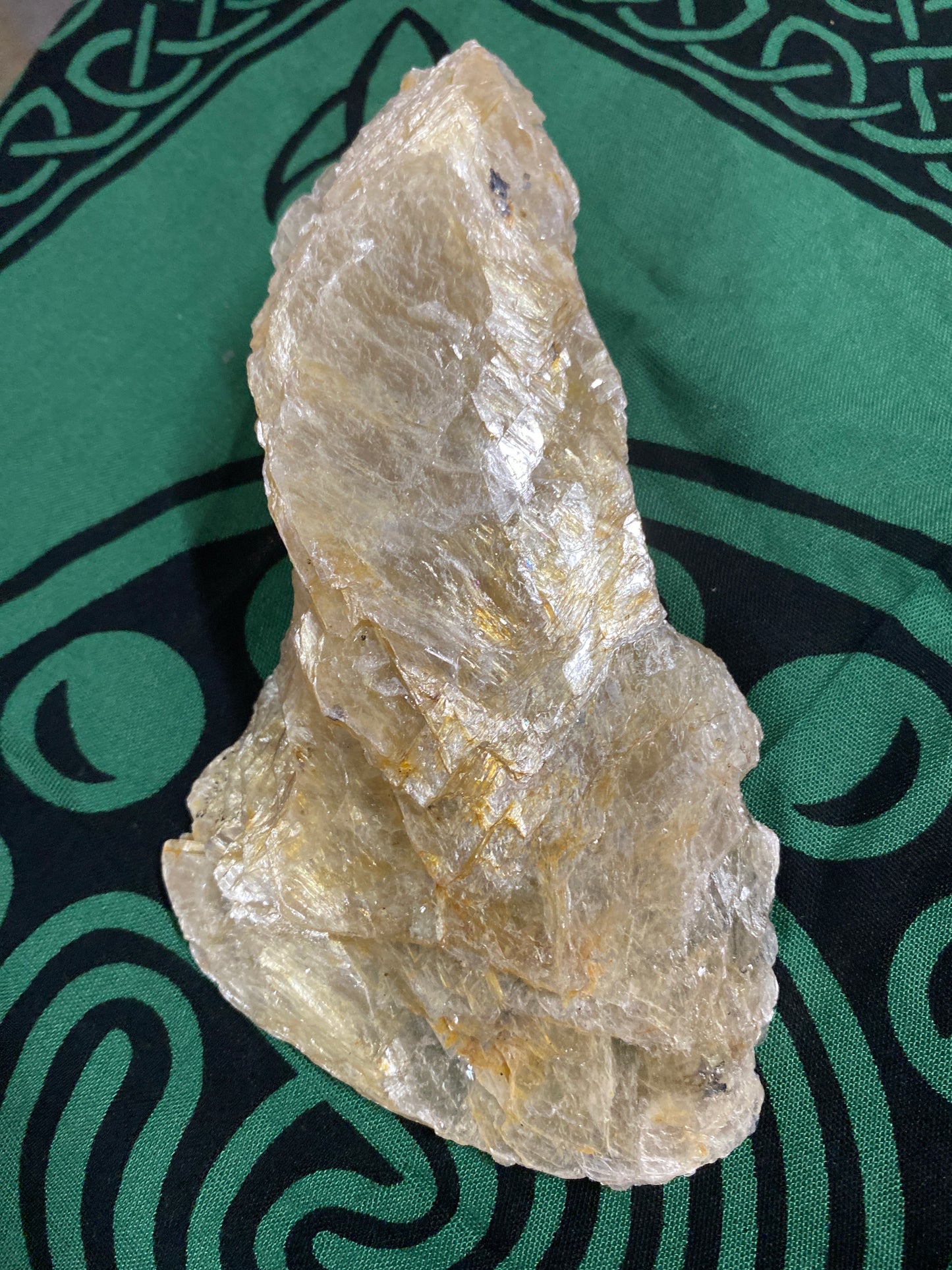 Golden Muscovite Mica 6”