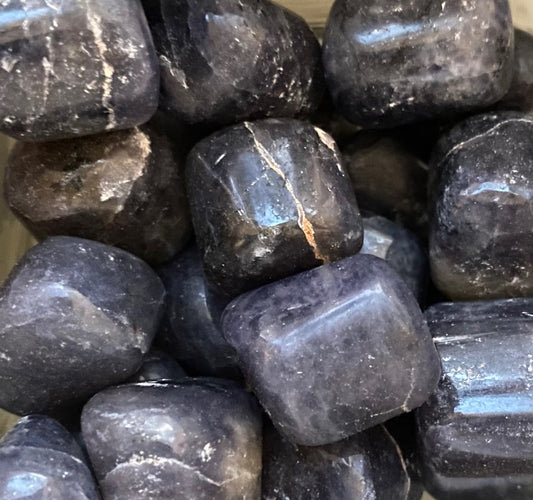 Iolite tumbled stones