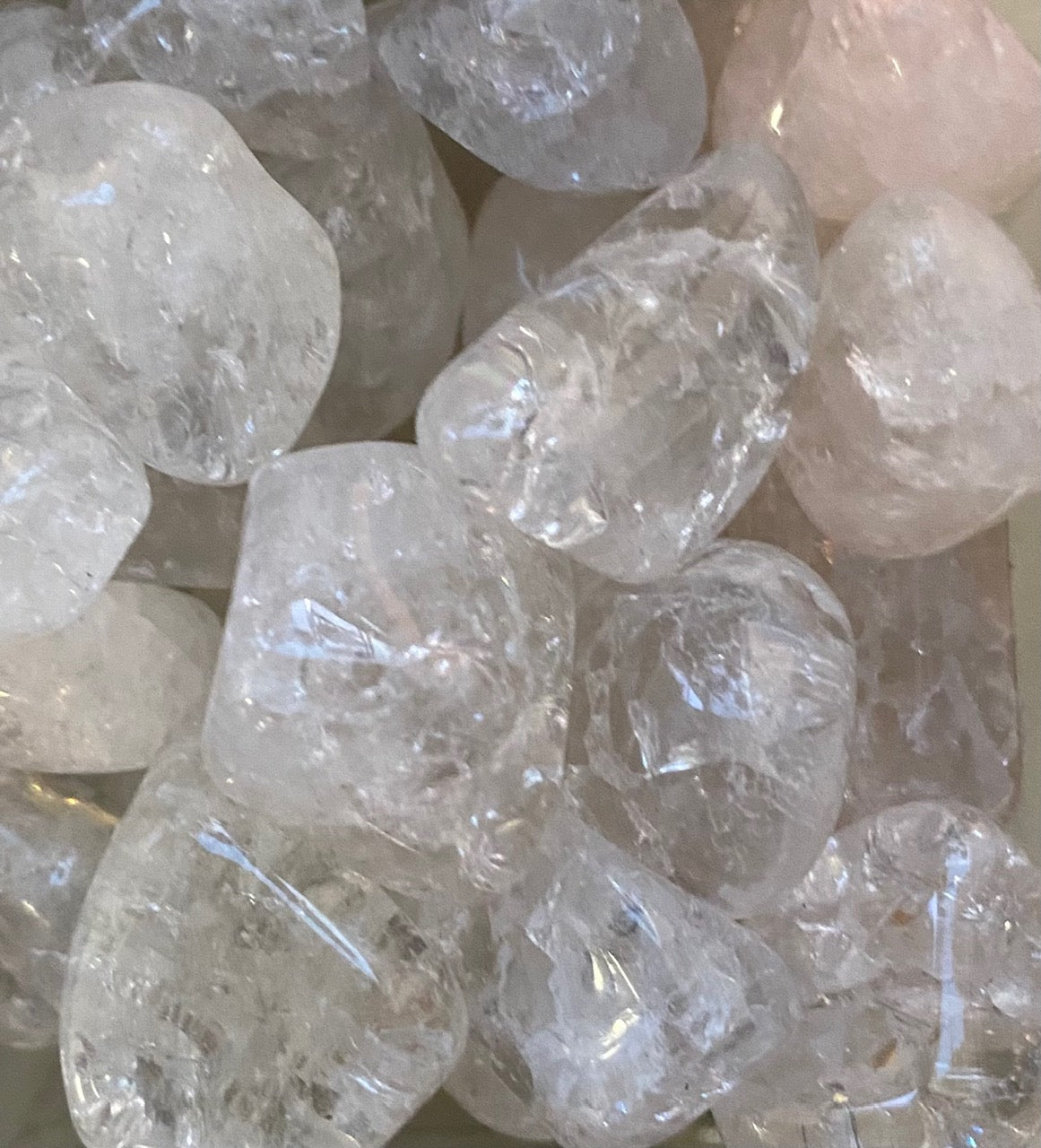 Cracked Quartz tumbled stone