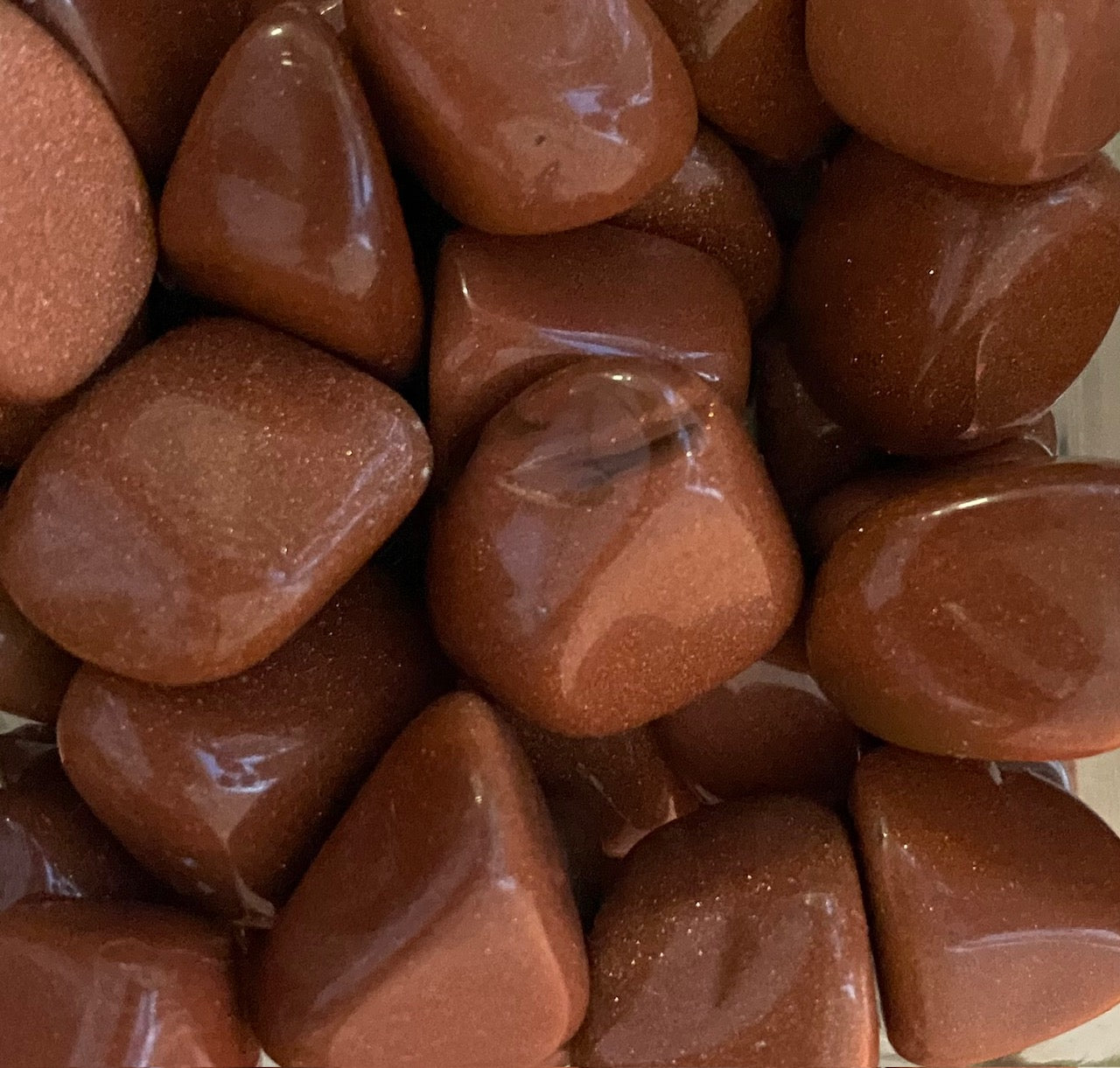 Goldstone, Red tumbled stones – Cosmic Black Cat
