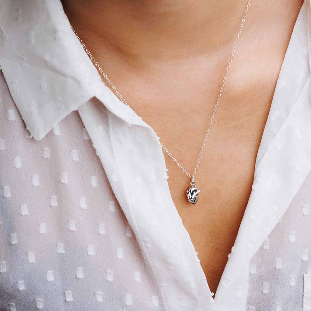 3D Anatomical Heart Necklace 18 Inch