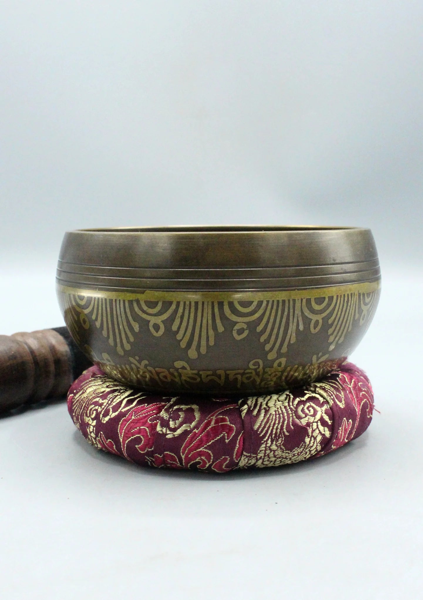 Tibetan Om Mani Singing Bowl