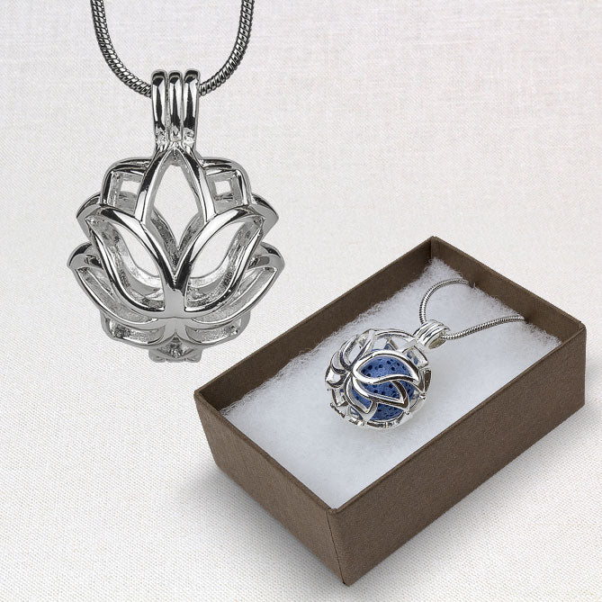 Sun's Eye Lotus Aromatherapy Enclosure Locket with Clay Diffuser Ball Set